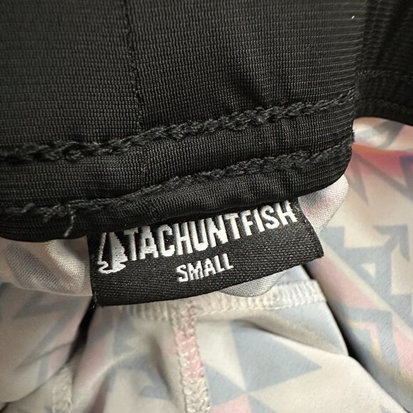 TacHuntFish Shorts Women’s Small Aztec Multicolor Logo 4” Inseam Outdoor Hiking - Picture 5 of 9